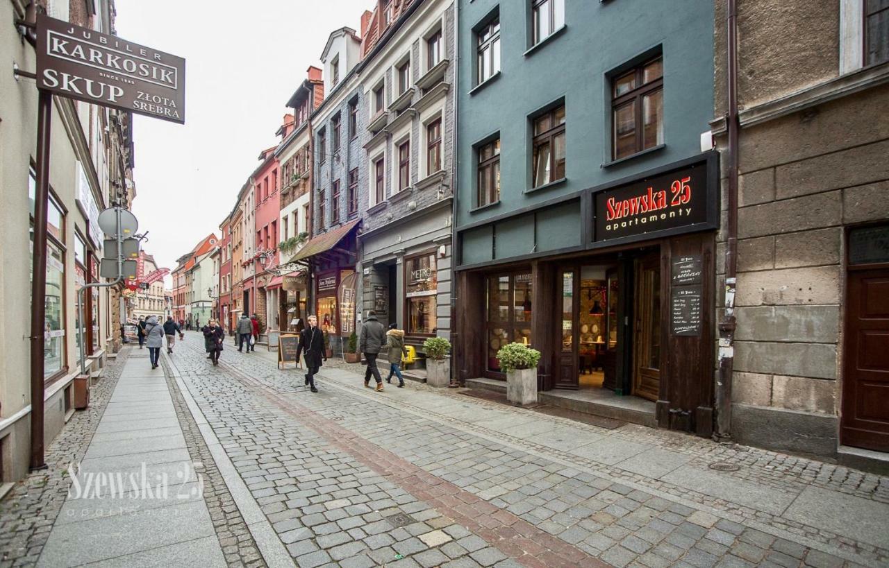 Szewska 25 * Torun